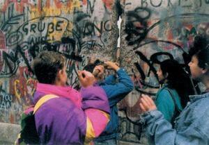拆除柏林墙